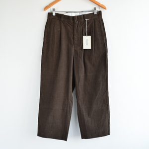 新品 YAECA ヤエカ 定価2万5300円 日本製 TUCK STRAIGHT CHINO タックストレート チノ パンツ　29　管理番号F591Q605 BROWN CORD