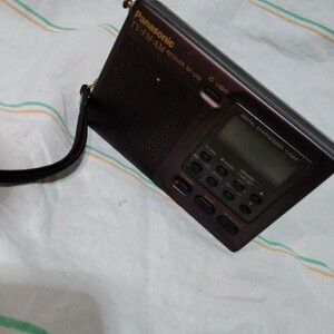 【T2B1】パナソニック高感度　FM/AM　小型・軽量　ラジオ　RF-U06 ポータブルラジオ
