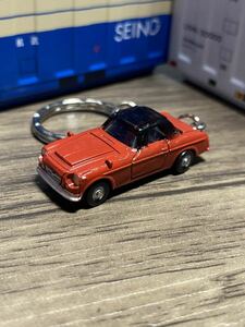 ●◎日産 ダットサン フェアレディ 赤 キーホルダー 3◎●④オリジナル加工品 カーアクセサリー ミニカー ハンドメイド 雑貨