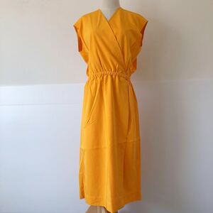 ルメール ユニクロ ラップ ワンピース L新品 イエロー オーバーサイズ 高見え ゴム 楽々 LEMAIRE yellow dress Vogue 女優系 high quality