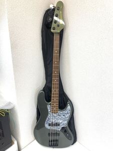 CHARVEL シャーベル エレキベース ブラック グリーン カーキ ソフトケース 弦楽器 現状品 通電動作未確認 IK