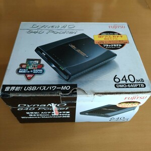 送料込み】【美品】富士通 USBバスパワーMOドライブ DynaMO 640 Pocket DMO-640PTB ＋MO1個付（640MB） ●FUJITSU●USB給電タイプ●外箱付