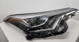 【美品】245 トヨタ　TOYOTA　C-HR　CHR ngx10 zyx10 LEDヘッドライト LED 右ヘッドライト 右 ヘッドライト　ヘッドランプ　KOITO10-111