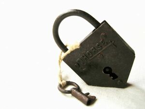 3HORSE アンティーク 南京錠 USED 昭和 レトロ 鍵 錠前 和錠 蔵鍵