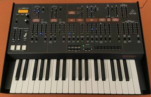 ベリンガー オデッセイbehringer ODYSSEY アープオデッセイ　シンセサイザー　ARP ODYSSEY 標準鍵盤