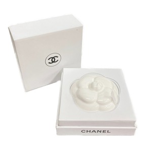 ☆☆ CHANEL シャネル カメリア ペーパーウエイト アロマプレート ホワイト ノベルティ 箱有 未使用に近い