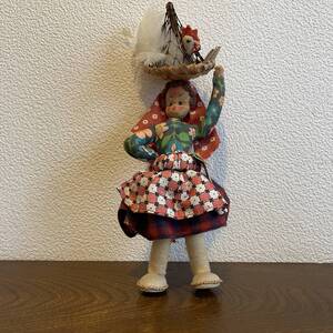 (AD) リスボンの鶏売りの少女 Mascotes Maria-Helena チキンセラー ポルトガル 民族衣装 人形 約20cm No.18 60s70s80s USED Junk