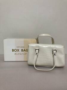 美品　送料無料　メナードノベルティグッズ　BOX　BAG　オフホワイト