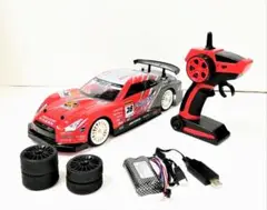 1/14サイズドリフトラジコンカー　GTRレッド タイヤ2セット　完成品