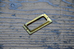 NO.5007 古い真鍮のネームプレート 40mm 検索用語→A25gアンティークビンテージ古道具真鍮金物机椅子棚引き出し