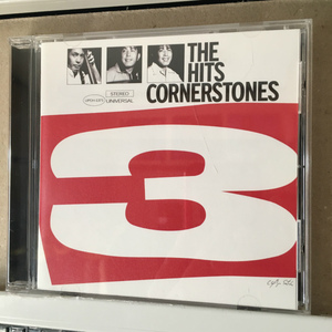 佐藤 竹善「THE HITS CORNERSTONES 3」 ＊シング・ライク・トーキングの佐藤竹善による大好評のカヴァー・アルバム・シリーズ第3弾