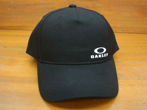 新品OAKLEY(オークリー)LOCKUP CAP BLACKOUT 02E