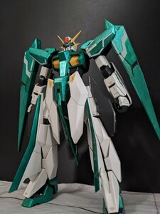 1/100　アリオスガンダム　メタグリーン塗装済　 ガンプラ バンダイ 完成品　機動戦士ガンダム00 　説明書付　送料無料　付属品有　箱無し