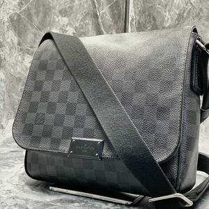 1円【美品】LOUIS VUITTON ルイヴィトン ディストリクトPM ダミエ グラフィット メンズ ショルダーバッグ サコッシュ 斜め掛け ブラック 黒