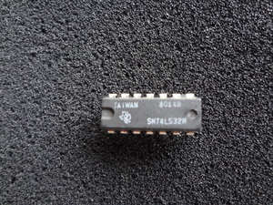 テキサス製　SN74LS32N(Quad 2-Input OR Gates) 1個