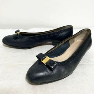 和135★⑤ Salvatore Ferragamo サルヴァトーレフェラガモ レザー パンプス ヒール シューズ 6.5 C レディース ブラック