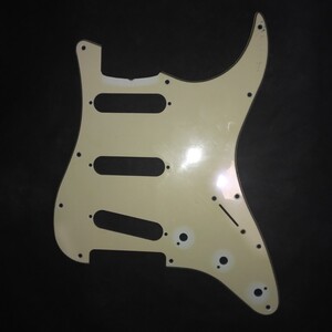 Stratocaster Pickguard White 3ply ストラトキャスター ピックガード ホワイト 非Fender純正 SSS 白黒白 Aged