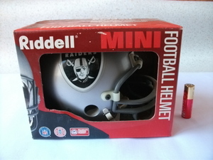 希少　Riddell アメリカンフットボール　RAIDERS　レイダース Size 3 5/8 ミニチュア ヘルメット　フイギュア