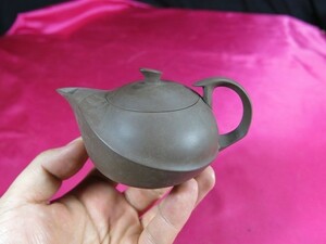 B　モダン紫泥急須　中国　煎茶道具　在銘　素焼き