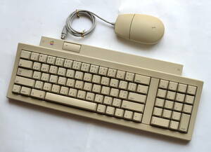 Apple ADB 虹色 林檎 EMB キーボード＆マウス OLDテイスト 作動確認済み