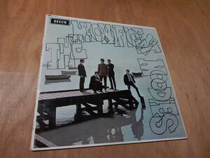 送料込（各県の離島・沖縄は送料着払い）　THE MOODY BLUES THE MAGNIFICENT MOODIES LP MONO MADE IN ENGLAND 