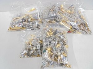 【41】1円～ネクタイピン タイタックなど アクセサリー 大量 約1.9kg プラス箱物 おまとめ 装飾品 現状品 汚れ ダメージ有り