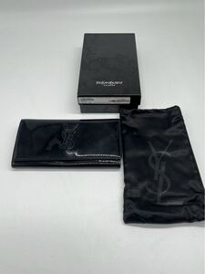 YVES SAINT LAURENT イヴ サン ローラン イブサンローラン YSL 二折りエナメル財布　レディース　ブラック