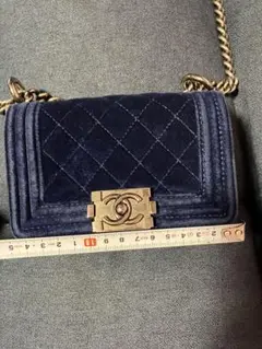 ボーイシャネルCHANEL ネイビー ベルベット ベロア　ミニショルダーバッグ