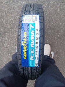 送料無料！1本のみ【GOODYEAR】2019年製造バリ山！ICENAV7☆145/80R13☆未使用　1本//タイヤ＆ホイール招きモアイ　長野大橋店