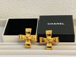 希少 CHANEL シャネル ヴィンテージ イヤリング ジュエリー 両耳 ココマーク リボンクロス 97A GP ゴールド 管1d2