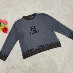 FENDI　グレー　ロゴ　レオパード　ニット　セーター　ハイネック　お洒落