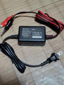 ★通電確認済 グッドグッズ 12V 1A バッテリー充電器 YS-03-HE03 電動自転車 バイク カーバッテリー バッテリーチャージャー★