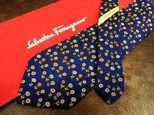 ★良品★3R05768【Ferragamo】フェラガモ「花 植物 柄」ネクタイ