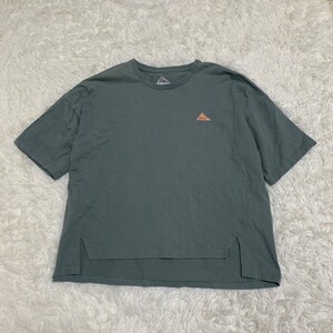 KELTY ケルティー　Tシャツ　カットソー　半袖　カジュアル　ロゴ　グリーン　 半袖Tシャツ ワンポイント