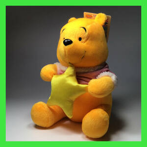 N-1134☆ Winnie The Pooh　くまのプーさん　Disney　ディズニーキャラクター　カラフルウェアぬいぐるみ　ピンクの衣装、星を持っている