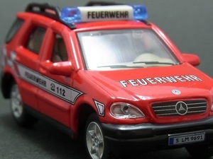 ★★日曜夜★ルース★MERCEDES-BENZ M-CLASS★FEUERWEHR★CARARAMA★HONGWELL★1/72