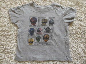 ★USED！ユニクロ　宇宙戦隊　キュウレンジャー　半袖Tシャツ　110㎝★