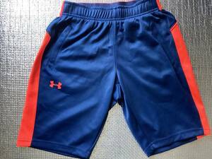 UNDER ARMOUR アンダーアーマー ネイビーオレンジのハーフパンツ YLG(150)