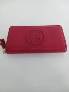 66  GUCCI　本皮　赤色長財布　タッセル付