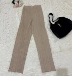 極美品 PLEATS PLEASE イッセイミヤケ カジュアル パンツ ベージュ