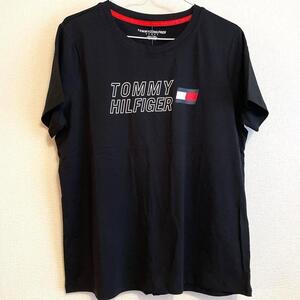 トミーヒルフィガー Tシャツ ブラック ロゴ サイズ