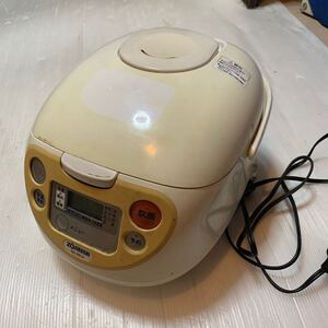 象印 マイコン炊飯ジャー NS-WE10 中古 5.5合 ZOJIRUSHI 2007年製