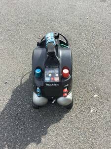 【中古品 現状販売】 makita(マキタ) 一般圧/高圧 エアコンプレッサー 7L AC462XS IT3E5Y4WLU8E