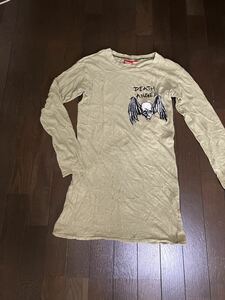 ★Levi’s Red★カッコイイ！シワ加工・ロングTシャツ（M・カーキ）