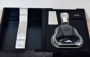 美品　ヘネシー リシャール　Hennessy　Richard　700ml　現行ボトル　化粧箱・外箱・カード付き