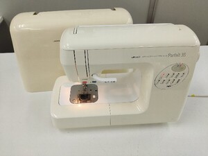 ★JUKI（ジューキ） Parfait 35 【Model HZL-35】 ☆通電確認済み☆ジャンク品☆1円スタート