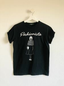 ブラック女性プリント柄 半袖Tシャツ　M