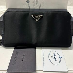 プラダ　PRADA 財布　長財布　ナイロン　ラウンドファスナー　レディース　メンズ　