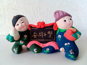 ★送350円 中国民芸品 北京 泥人形 わらべ 「雙子問安」 中国伝統民芸品 泥娃娃 土人形　