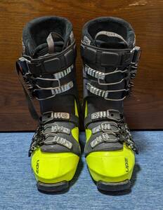 中古美品☆UPZ RC10 HARDBOOT ☆(ユーピーゼット アールシー10 ハードブーツ）人気商品　初心者向け　